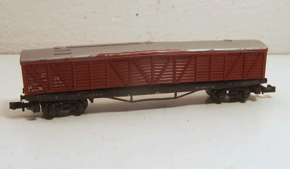 4osý krytý vůz DB N 077026