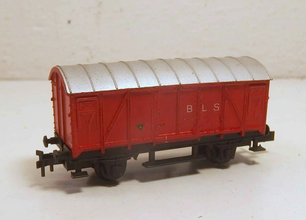 2osý krytý vůz BLS N 079026