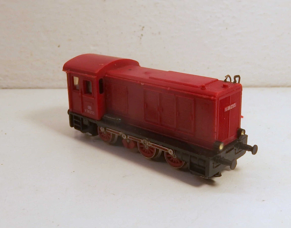 Lokomotiva V36 255 DB TT 038026