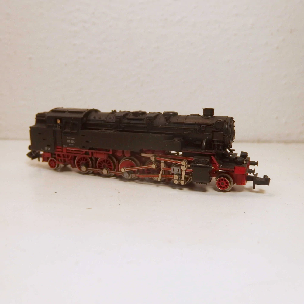 Lokomotiva BR 85 004 DR N 234025