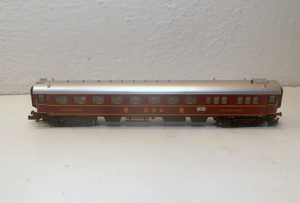 4osý jídelní vůz DSG N 13725