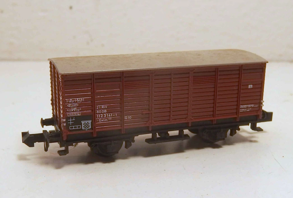 2osý krytý vůz DB N 079026
