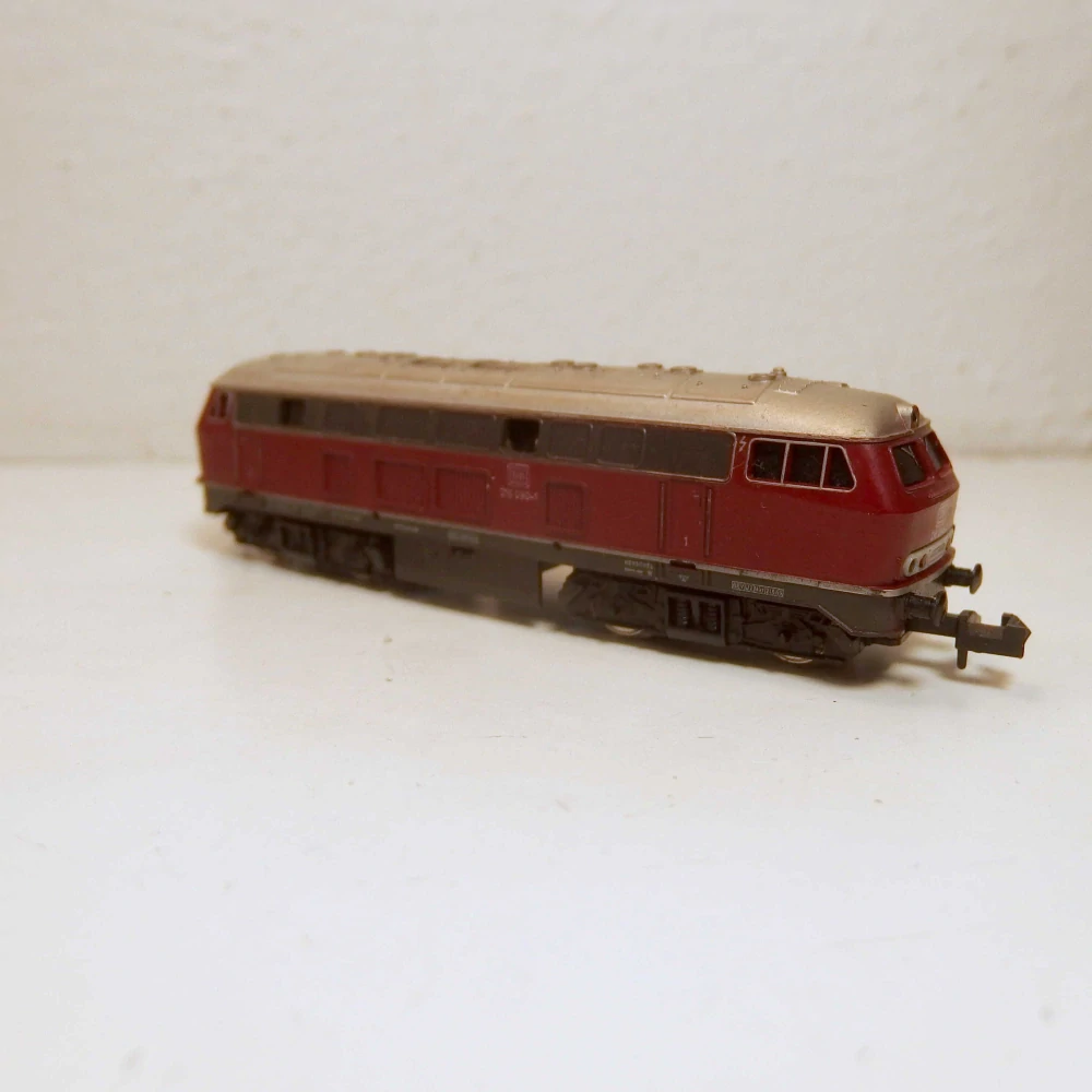 Lokomotiva BR 216 090-6 DB N 227025