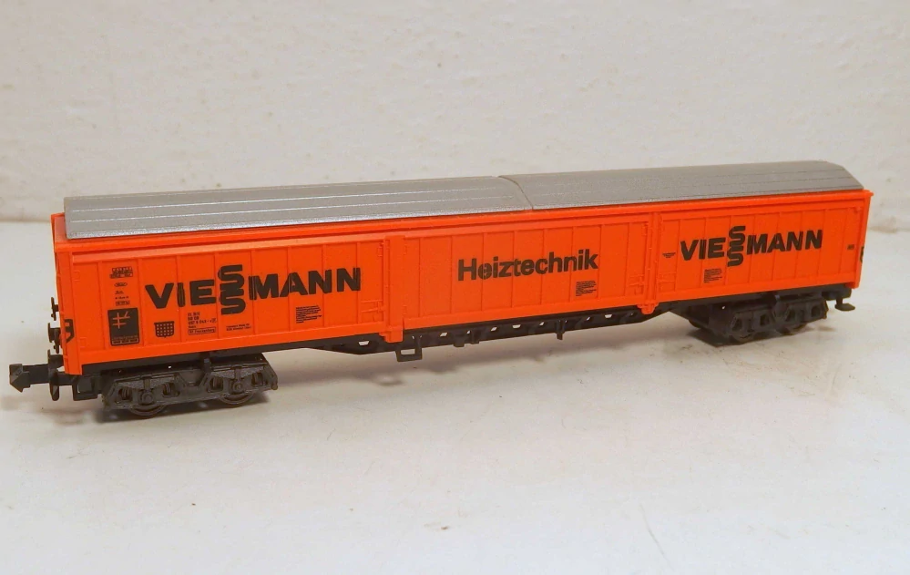 4osý krytý vůz Weismann DB N 041026