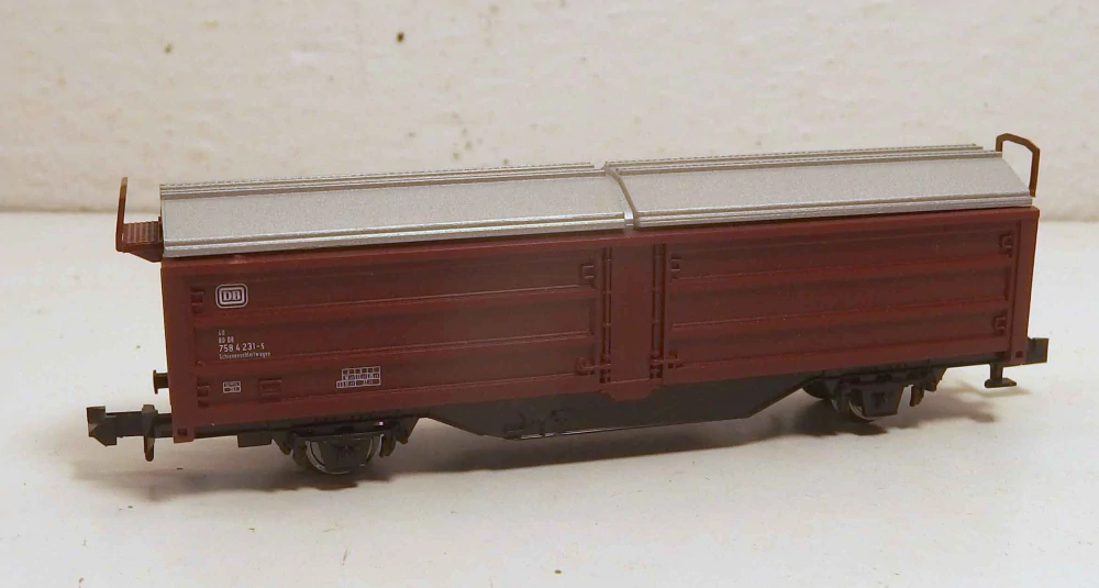 2osý krytý vůz DB  N 077026