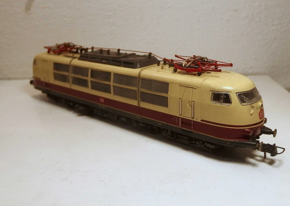 Lokomotiva  BR 103 237-4 DB HO 230025