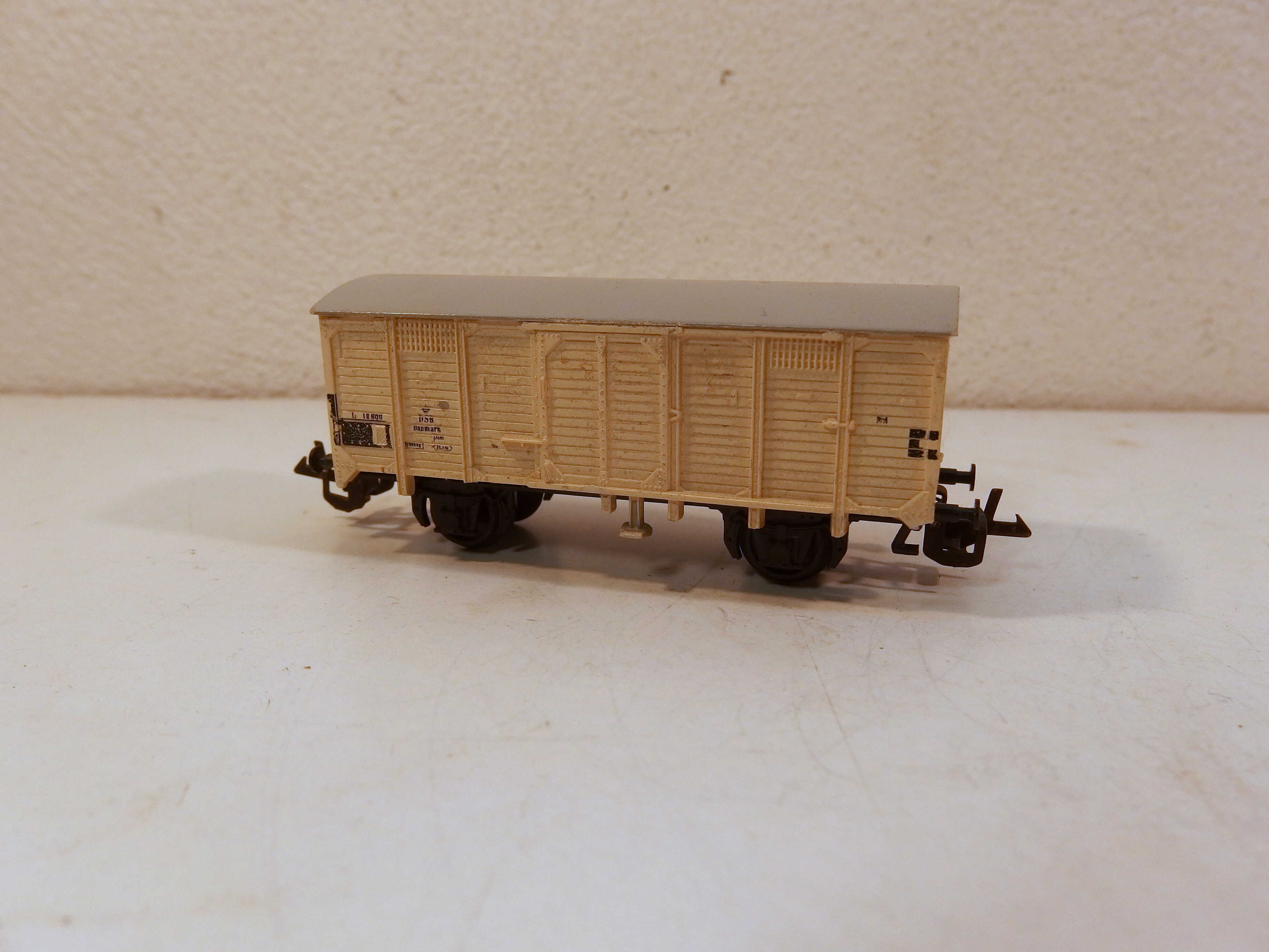 2osý krytý vůz DSB    TT  26121