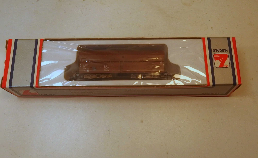 2osý samovýsypný  vůz DB N  10725