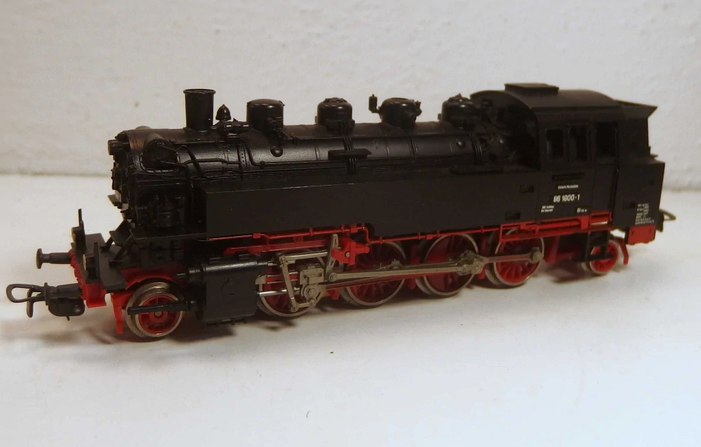 Lokomotiva BR 86 1800-1 DR HO 007026