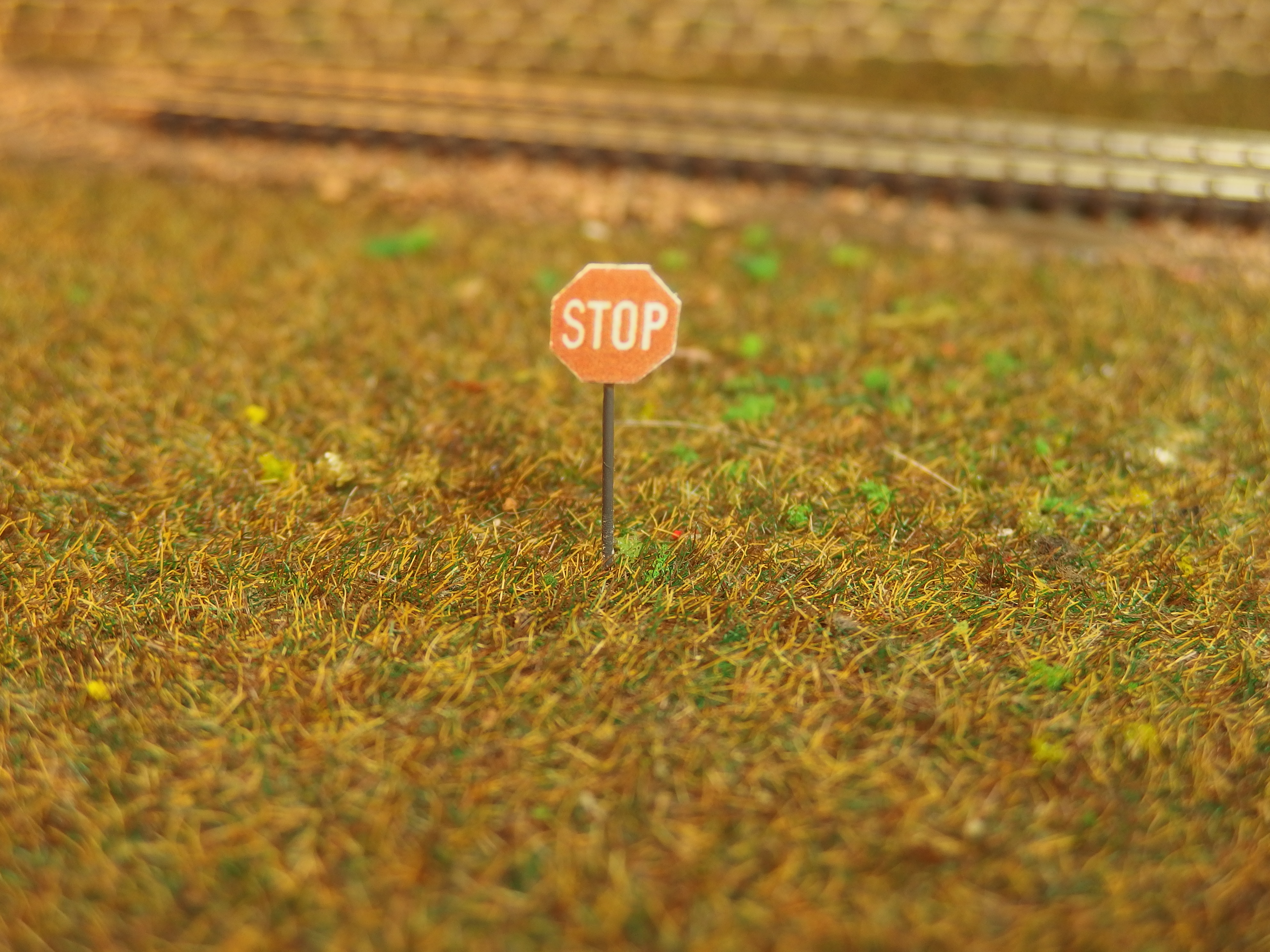 Značka Stop dej přednost v jízdě   HO 16418