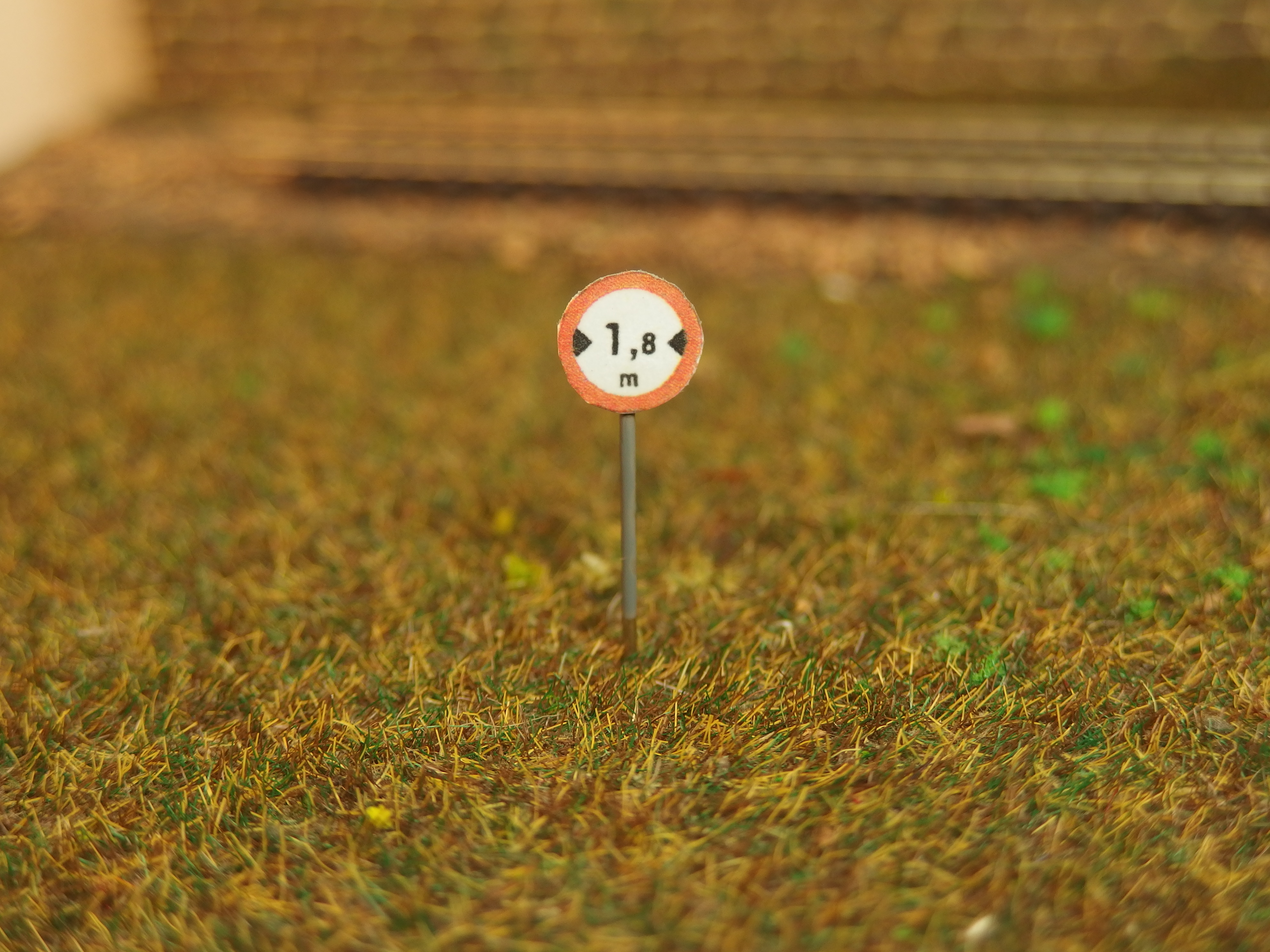 Dopravní značka zákaz vjezdu nad 1,8m TT 05519