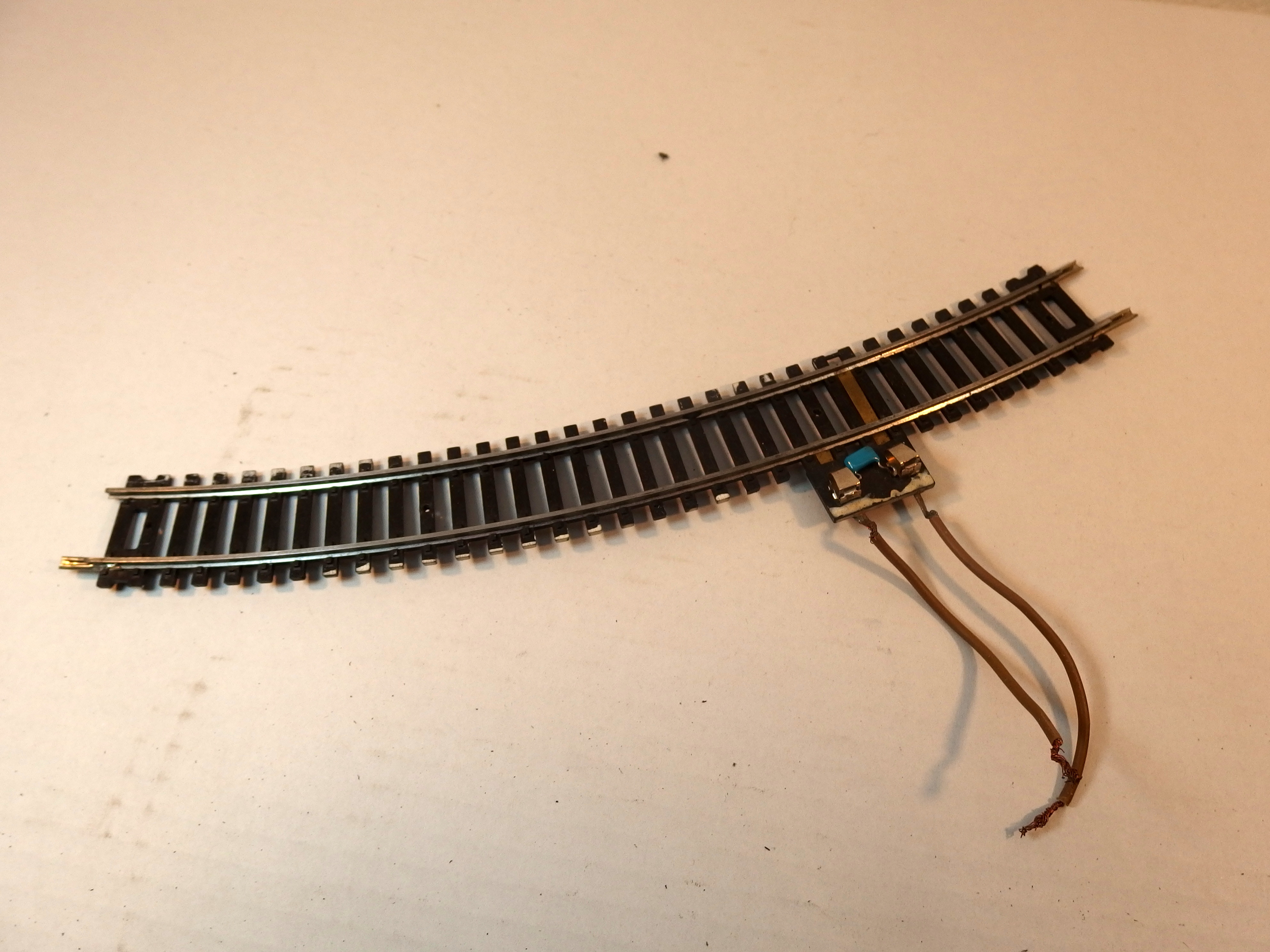 Napájecí kolej Lima HO  344021