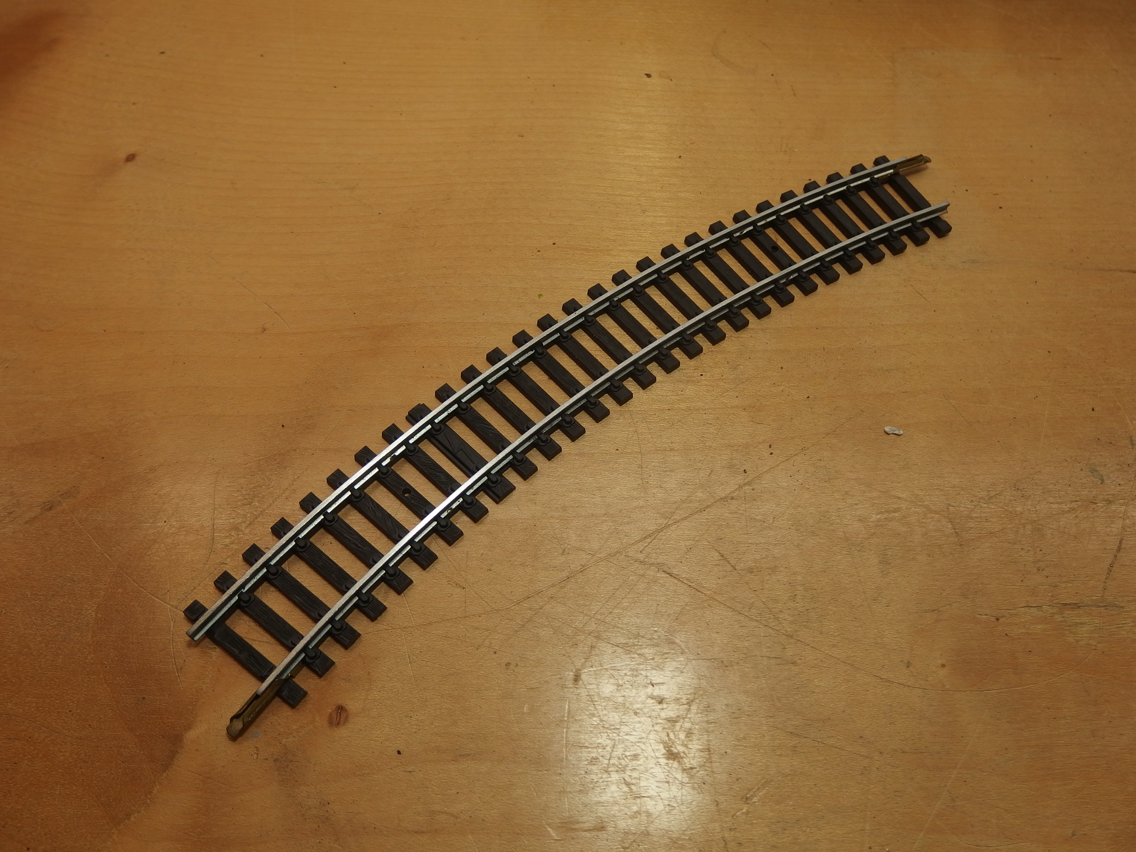 Oblouková kolej Jouef  Jouef R 385mm R 15 HO 06818