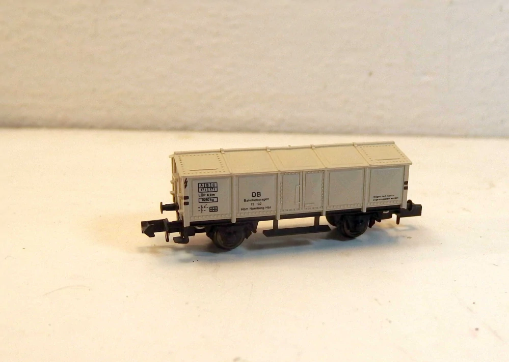 2osý krytý vůz DB   N 185025