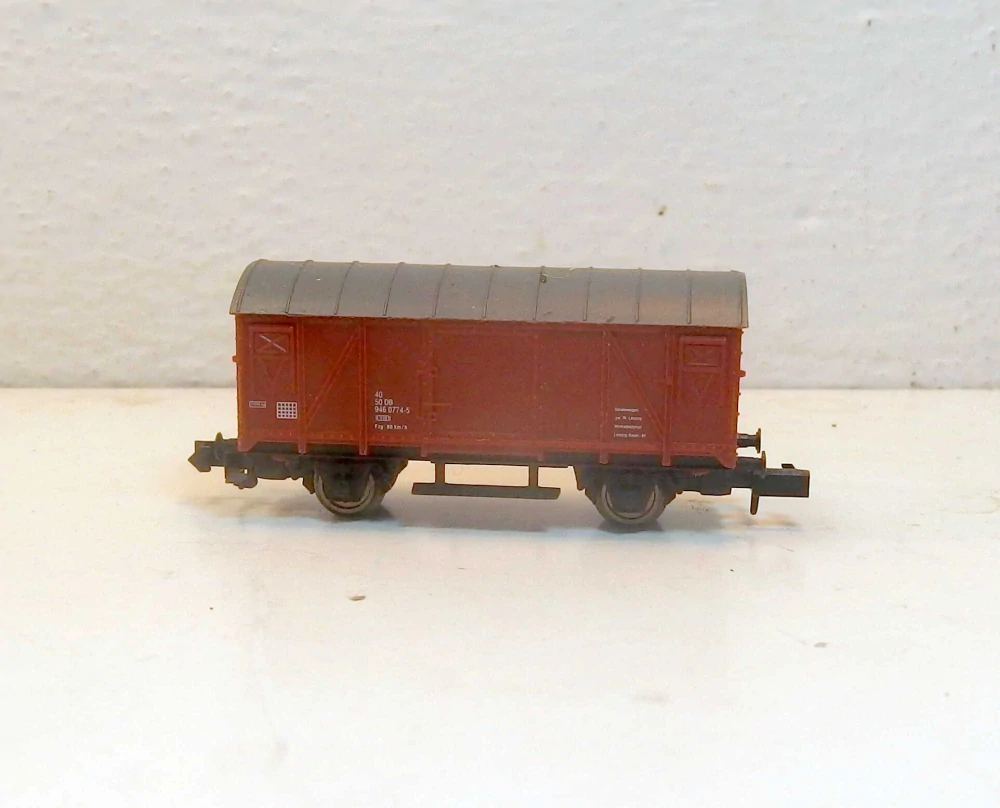 2osý krytý vůz DB N  13625