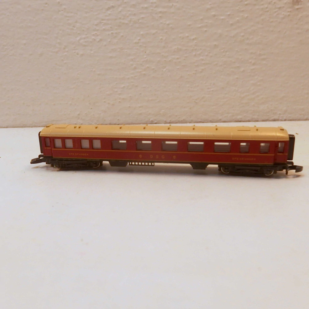 4osý osobní  vůz DB   Z 04025