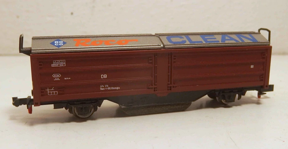 2osý krytý vůz DB N 077026