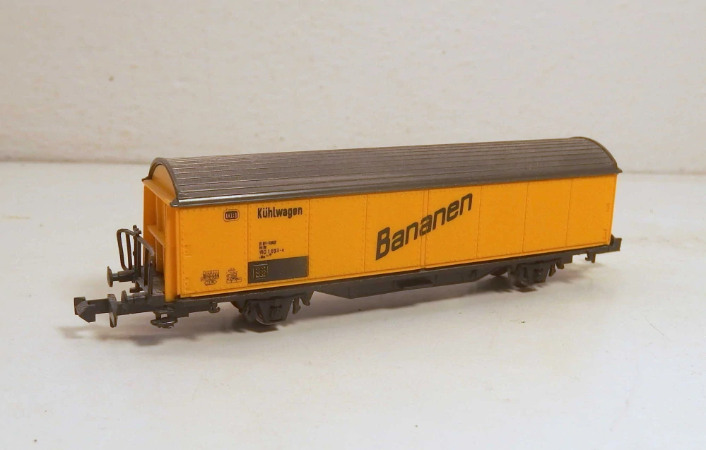 2osý chladicí  vůz Bananen DB  041026