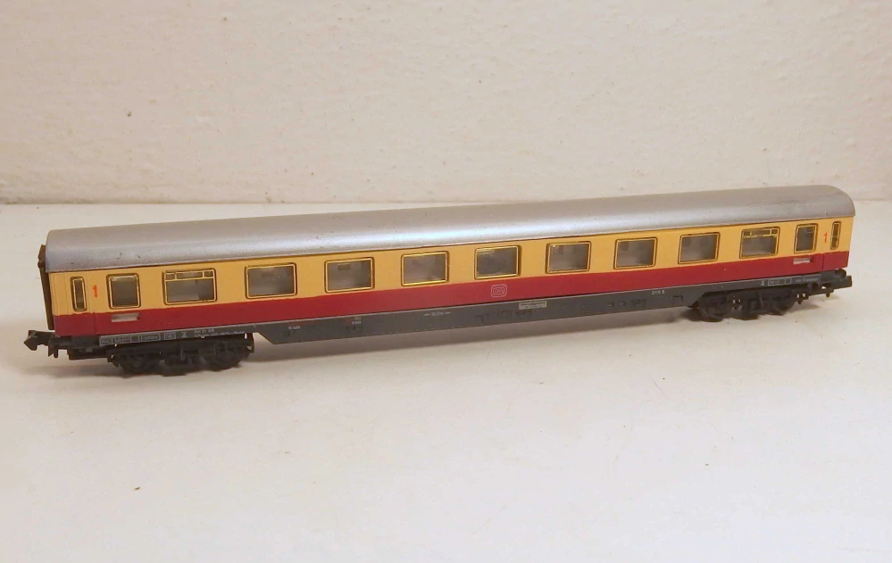 4osý osobní  vůz  DB  N 042026