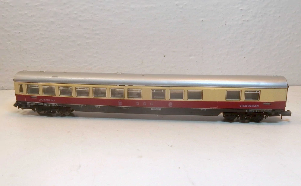 4osý jídelní vůz DSG N 15125
