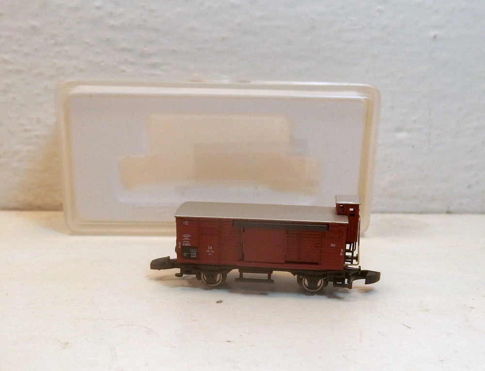 2osý krytý vůz DB Z 12425