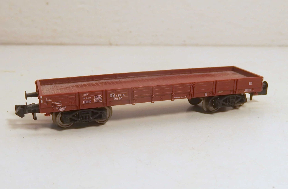 4osý nízkostěnný  vůz DB N 041026