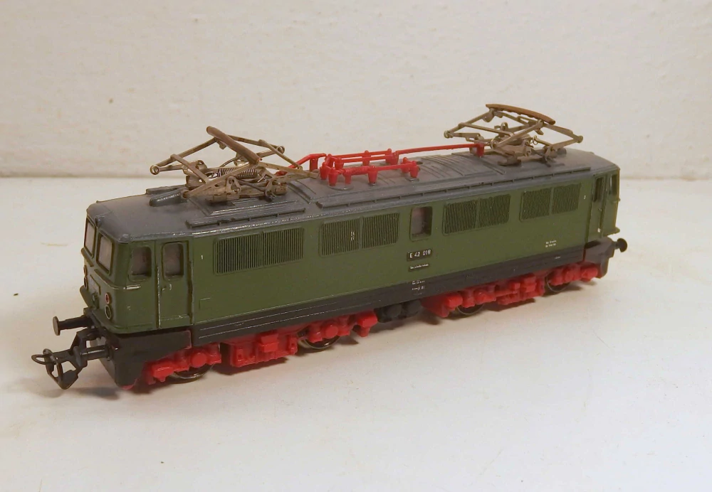 Lokomotiva E 42 018 DRTT 029026