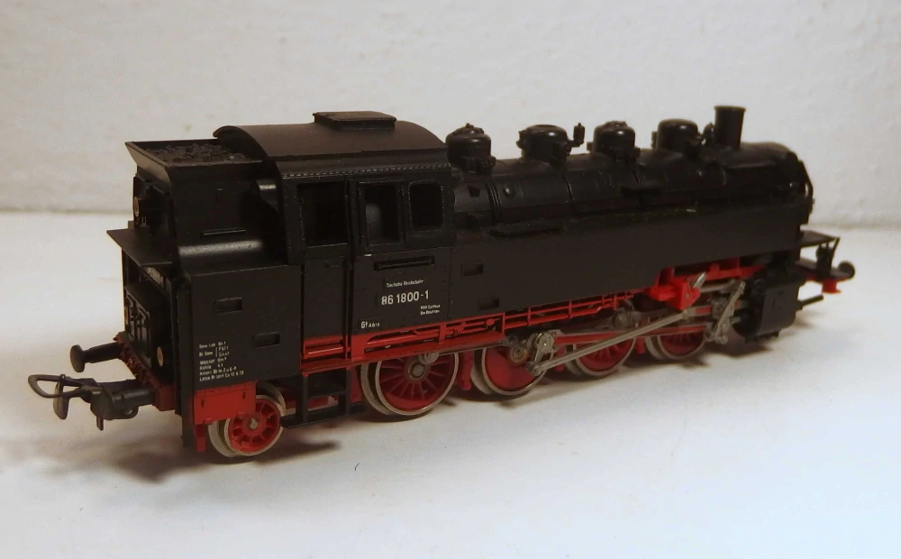 Lokomotiva BR 86 1800-1 DR HO 007026