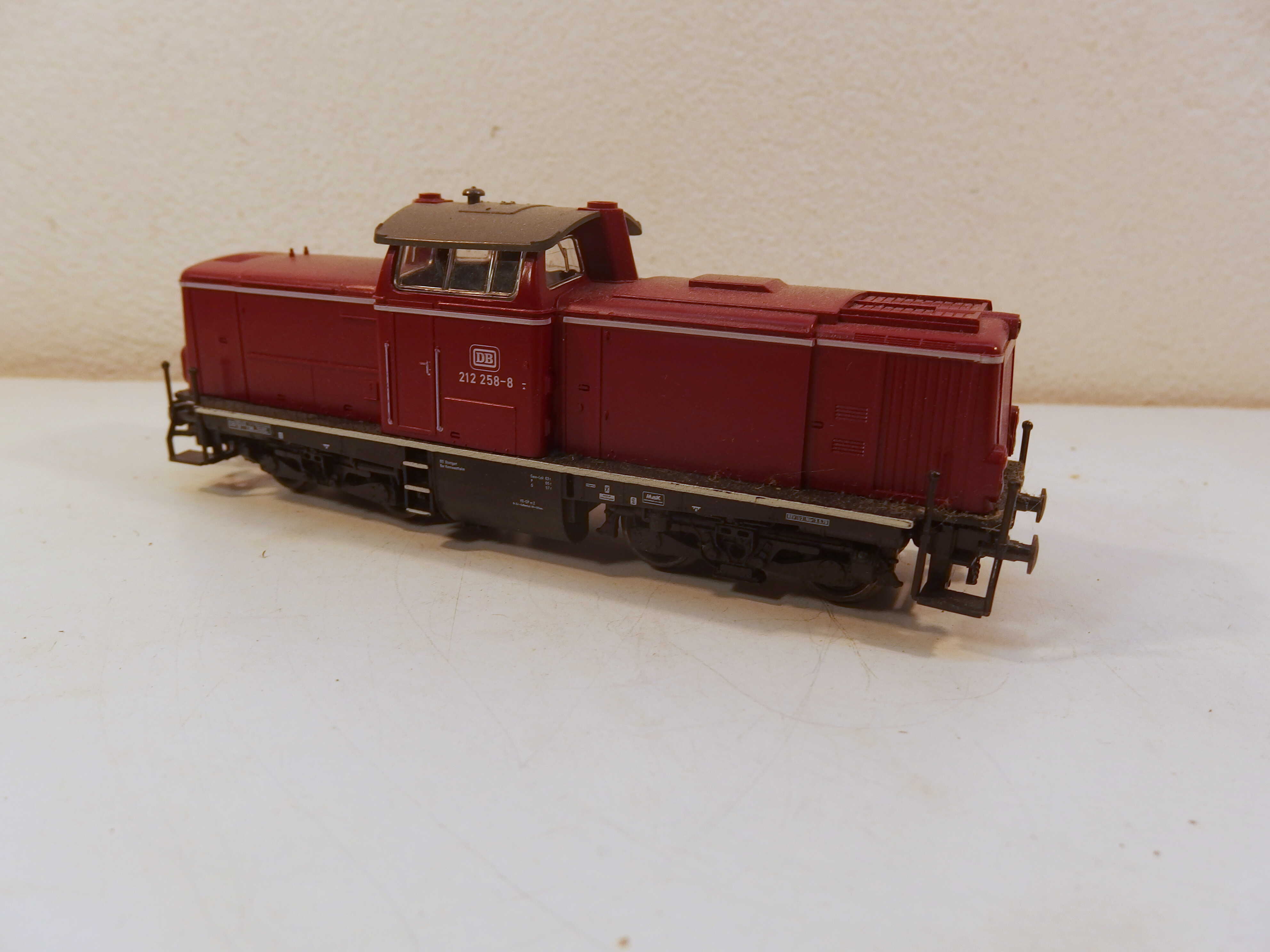 Lokomotiva BR 212 258-8 DB  HO 138022