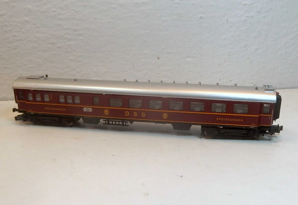 4osý jídelní vůz DSG N 13725