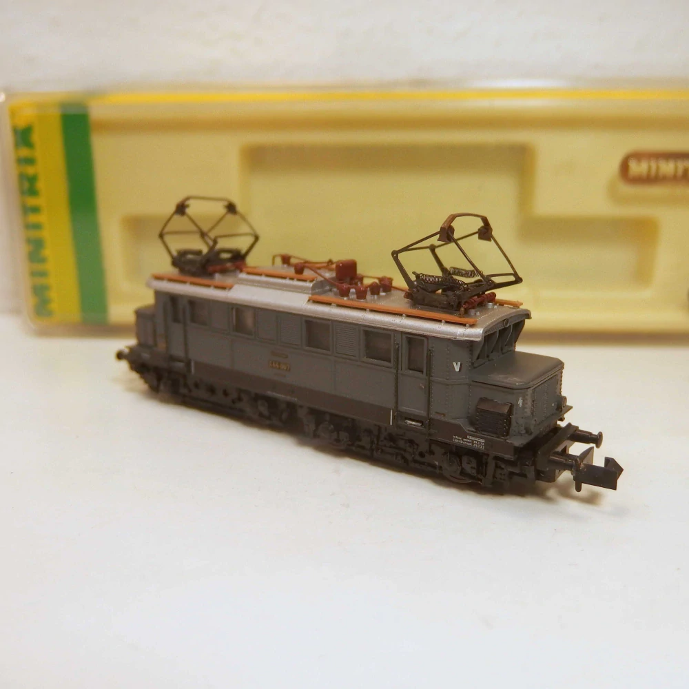 Lokomotiva E 44 007 DR N 217025