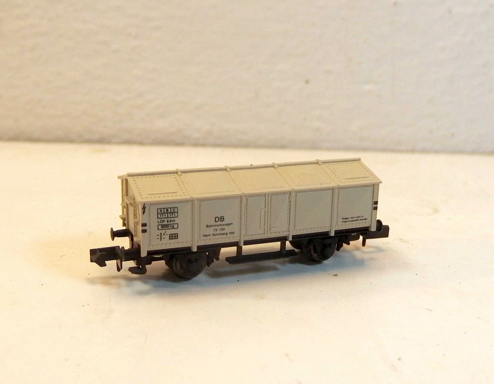 2osý krytý vůz DB   N 185025