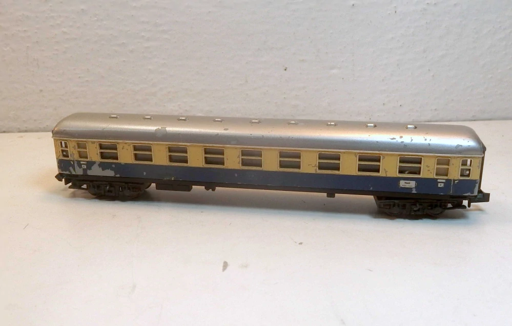 4osý osobní vůz  DB N 12725