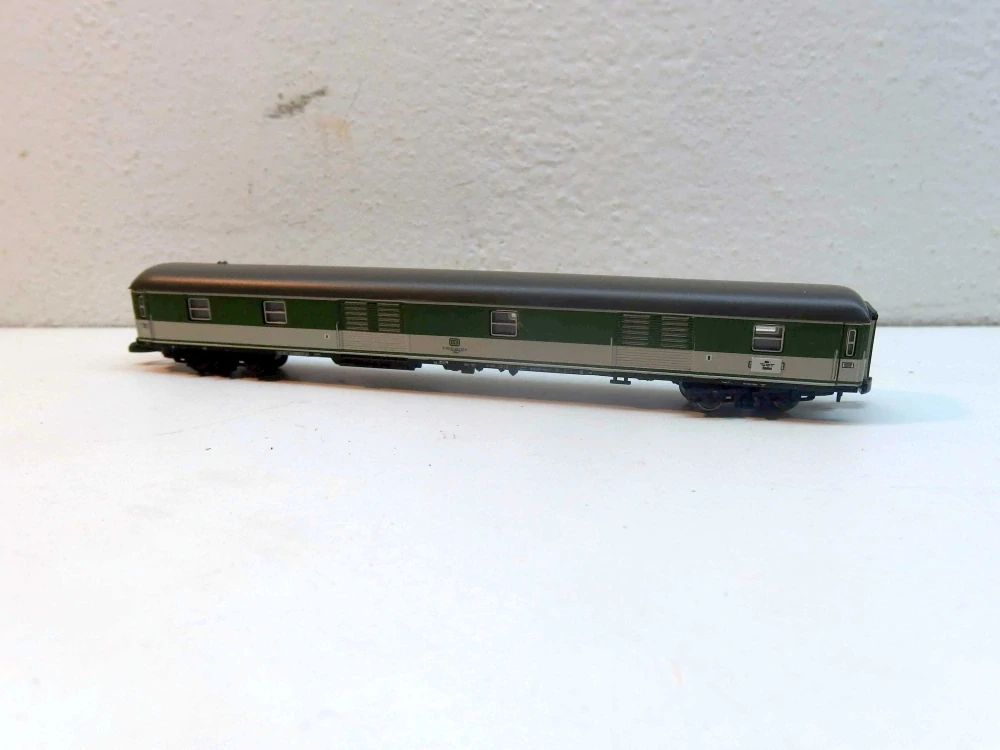 4osý služební vůz DB Z 08824