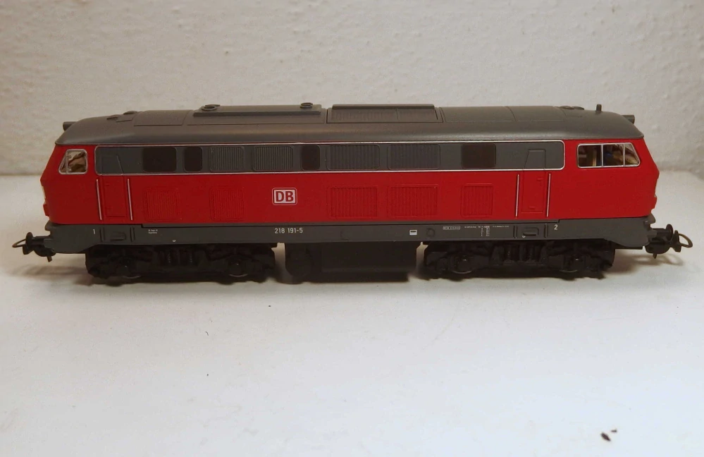 Lokomotiva BR 218 191-5 DB  HO 002026