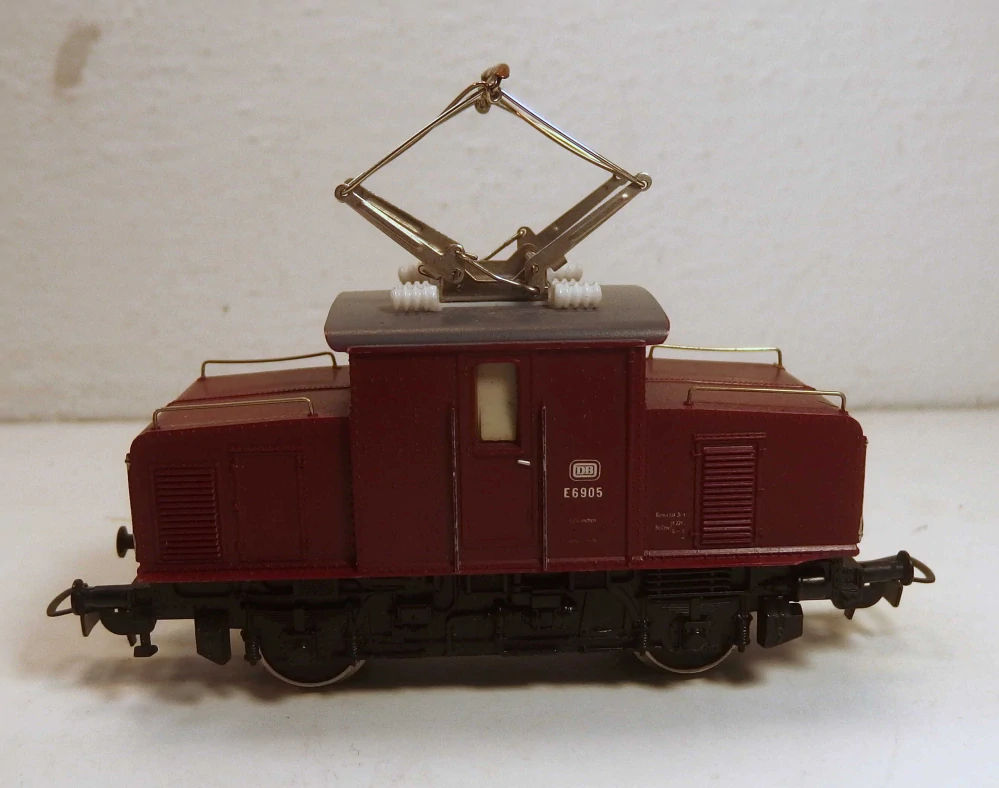 Lokomotiva E 69 05 DB HO 003026