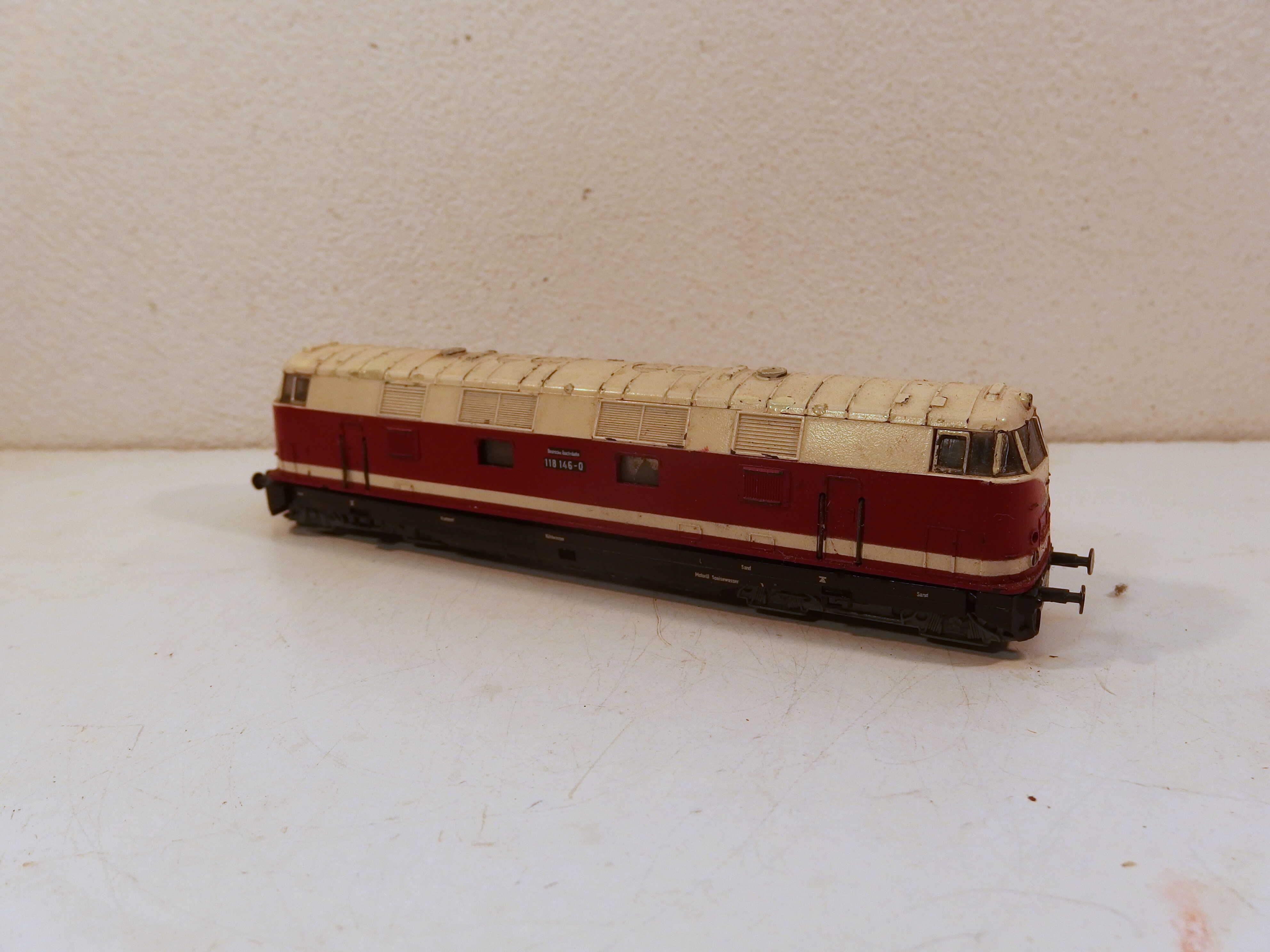 Lokomotiva BR 118 146-0 TT 11022
