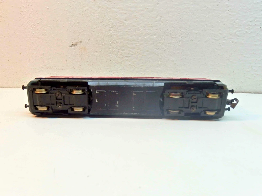 Lokomotiva BR 221 139-9 DB TT 03425