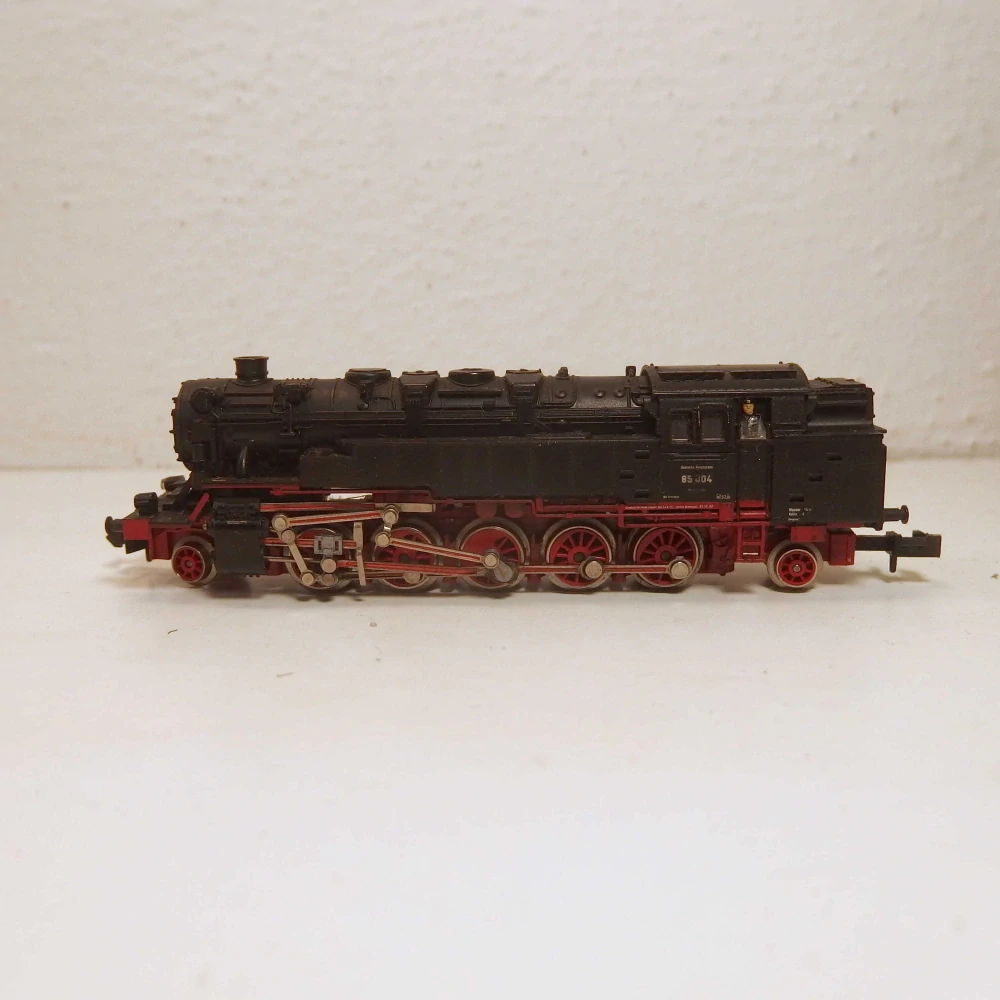 Lokomotiva BR 85 004 DR N 234025