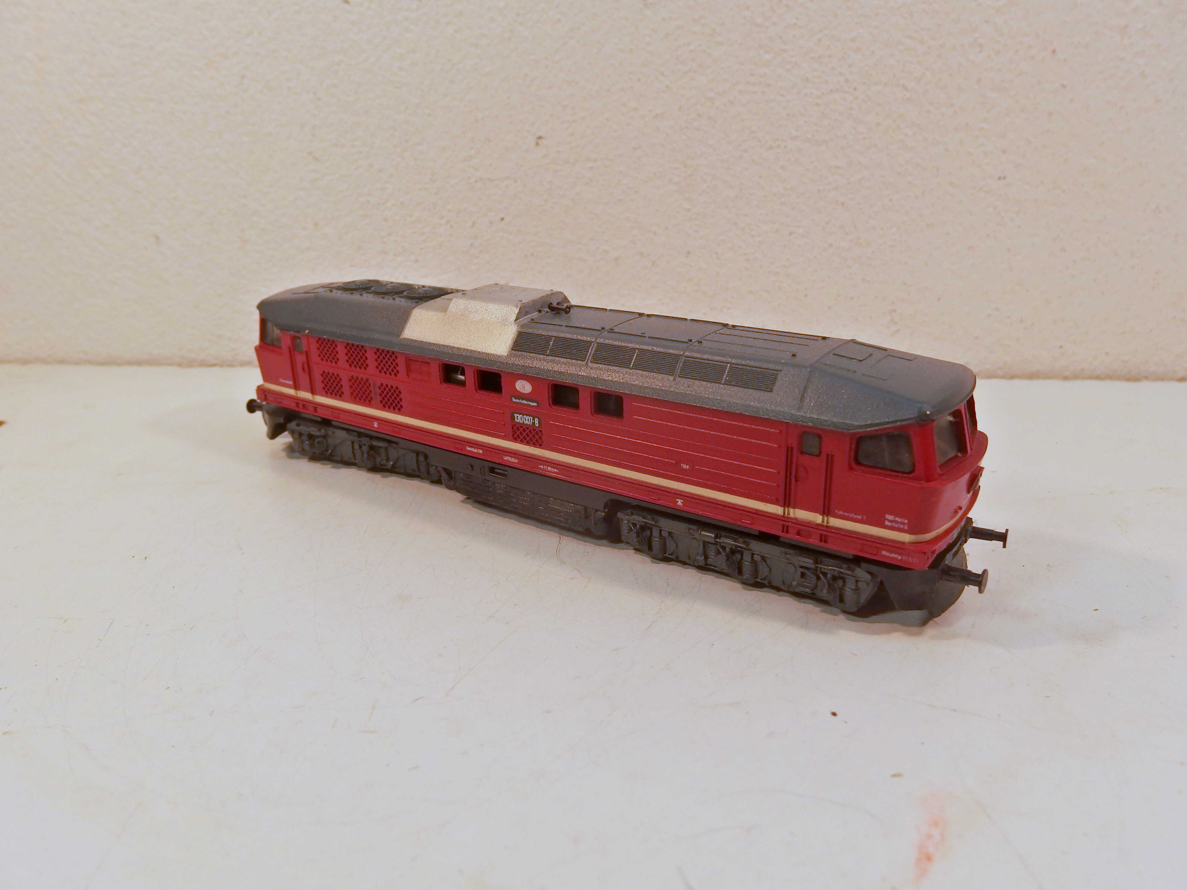 Lokomotiva BR 130 007-8 DR TT 04825