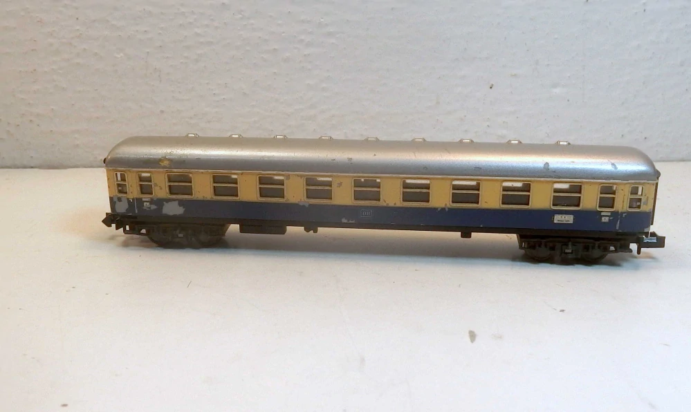 4osý osobní vůz  DB N 12725