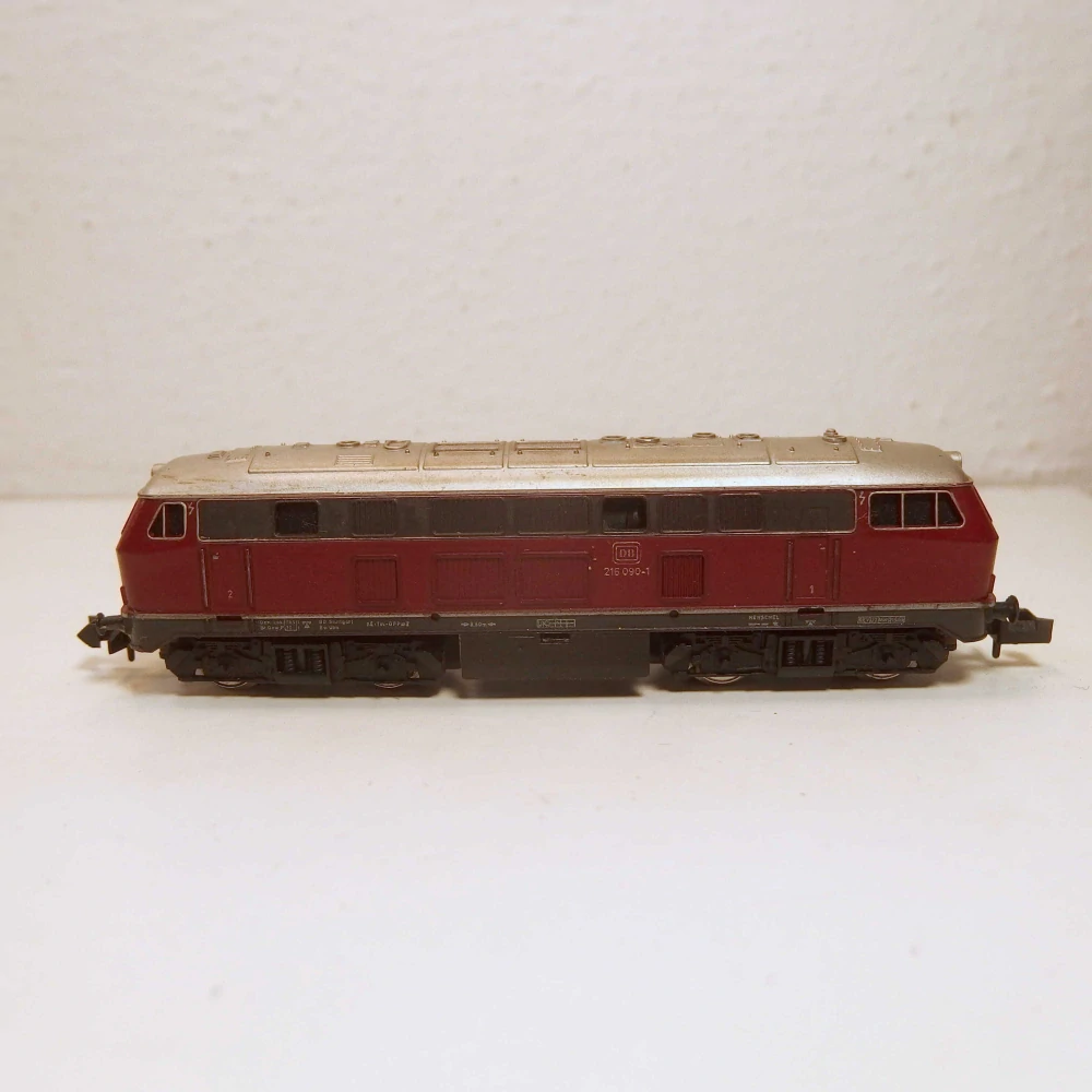 Lokomotiva BR 216 090-6 DB N 227025