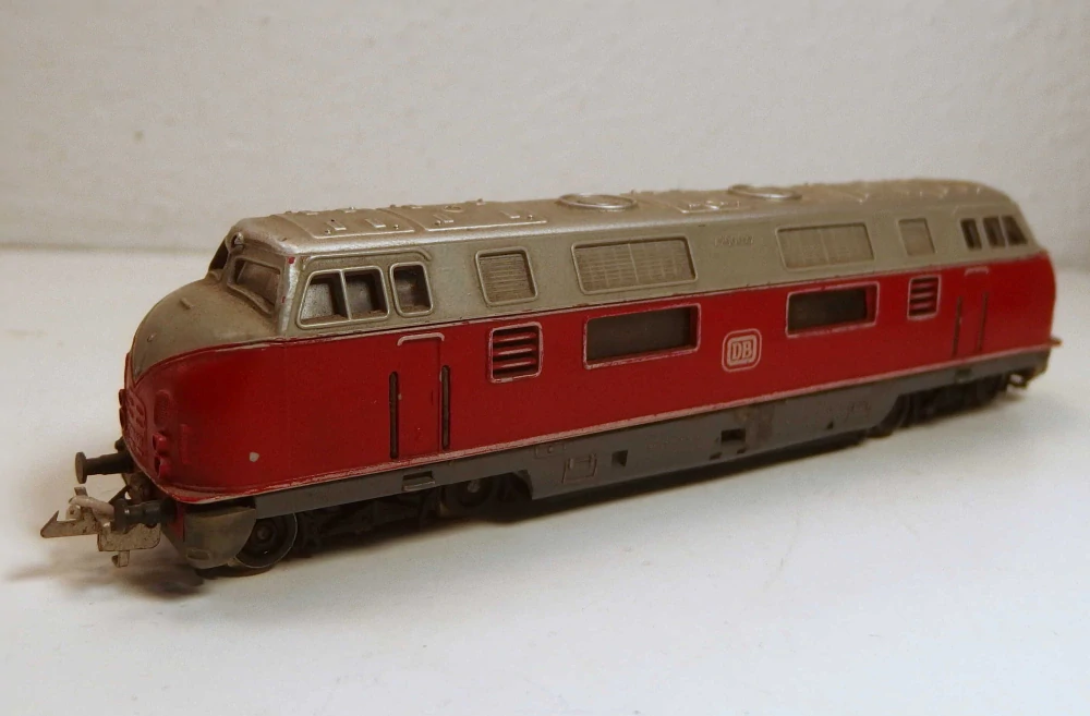 Lokomotiva BR 221 TT Zeuke 166025