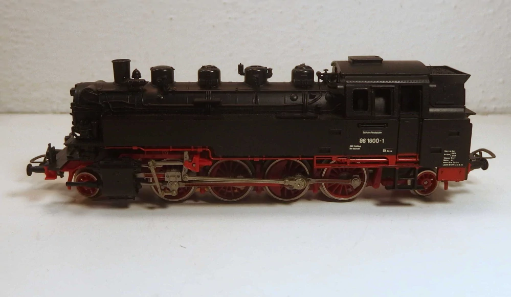 Lokomotiva BR 86 1800-1 DR HO 007026