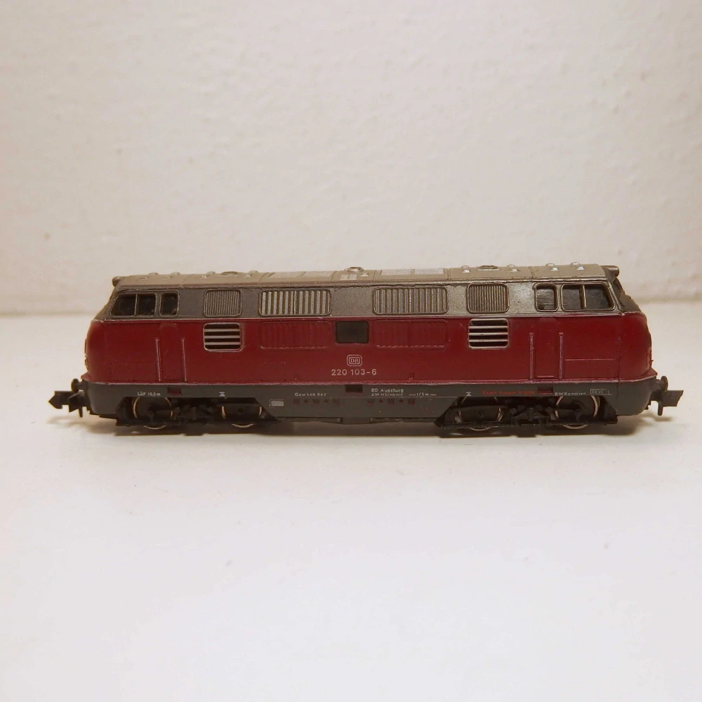 Lokomotiva BR 220 103-6 DB N 237025