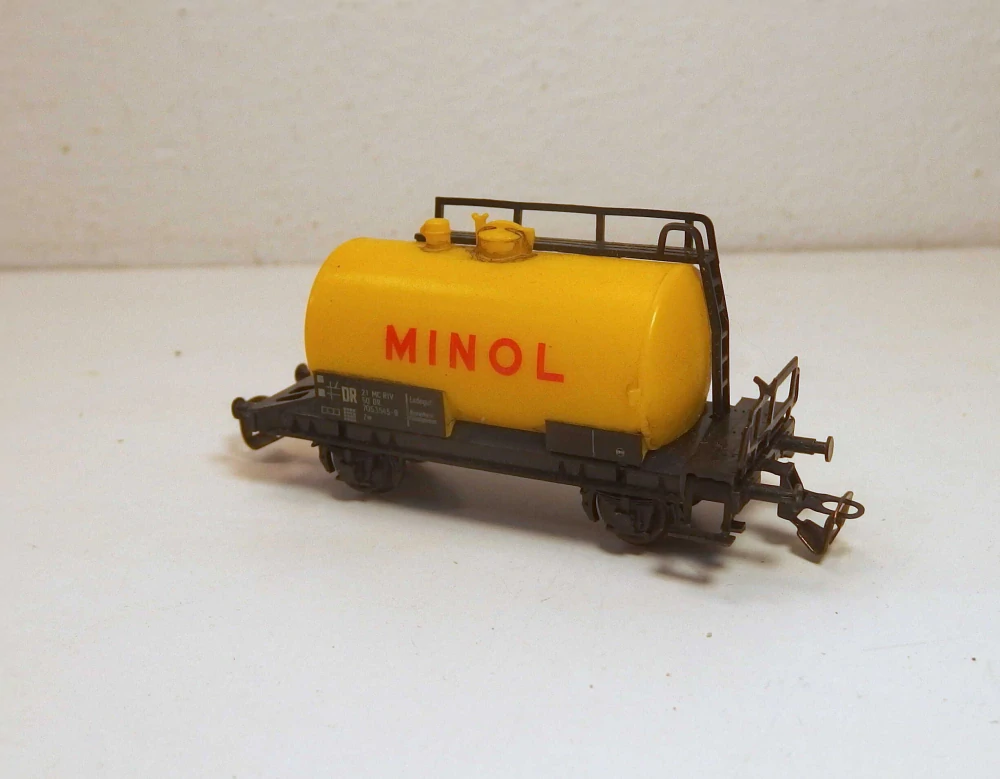 2osá cisterna Minol  DR     TT 190025