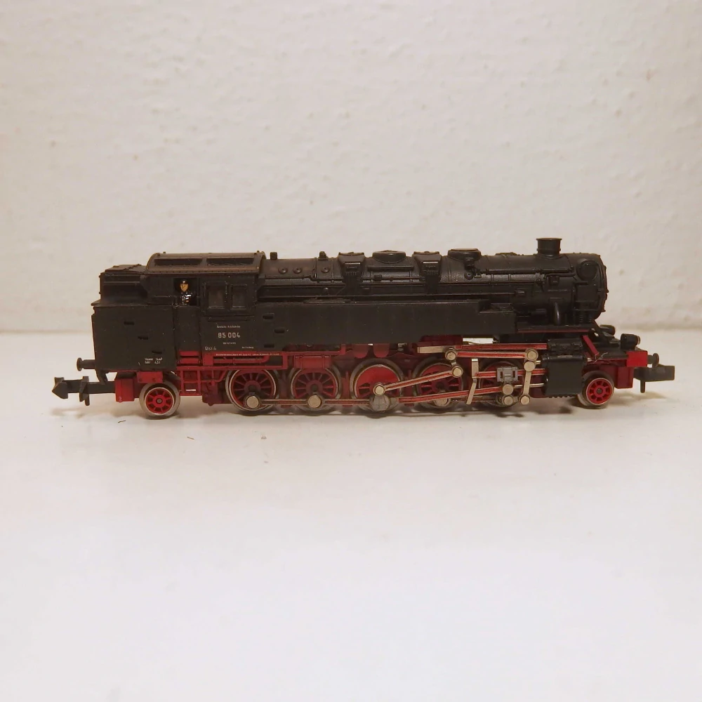 Lokomotiva BR 85 004 DR N 234025