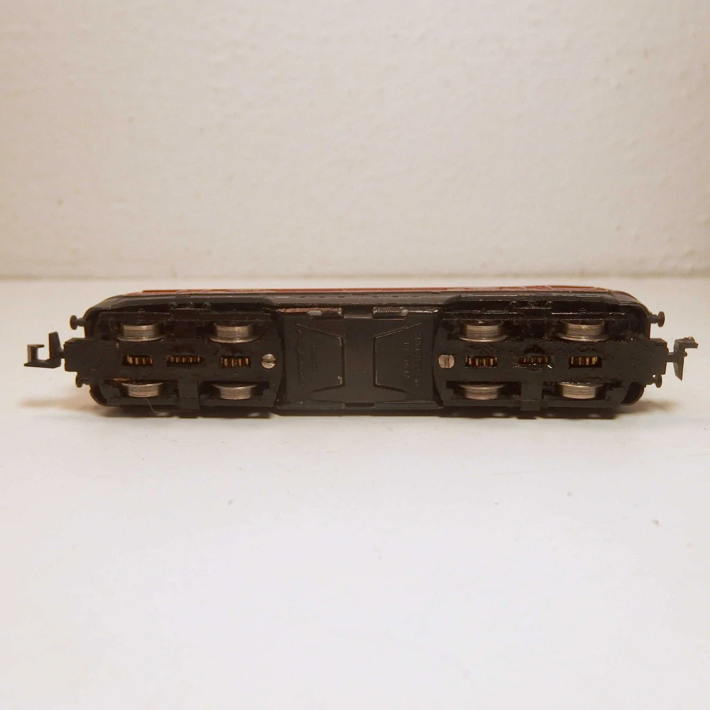 Lokomotiva BR 220 103-6 DB N 237025
