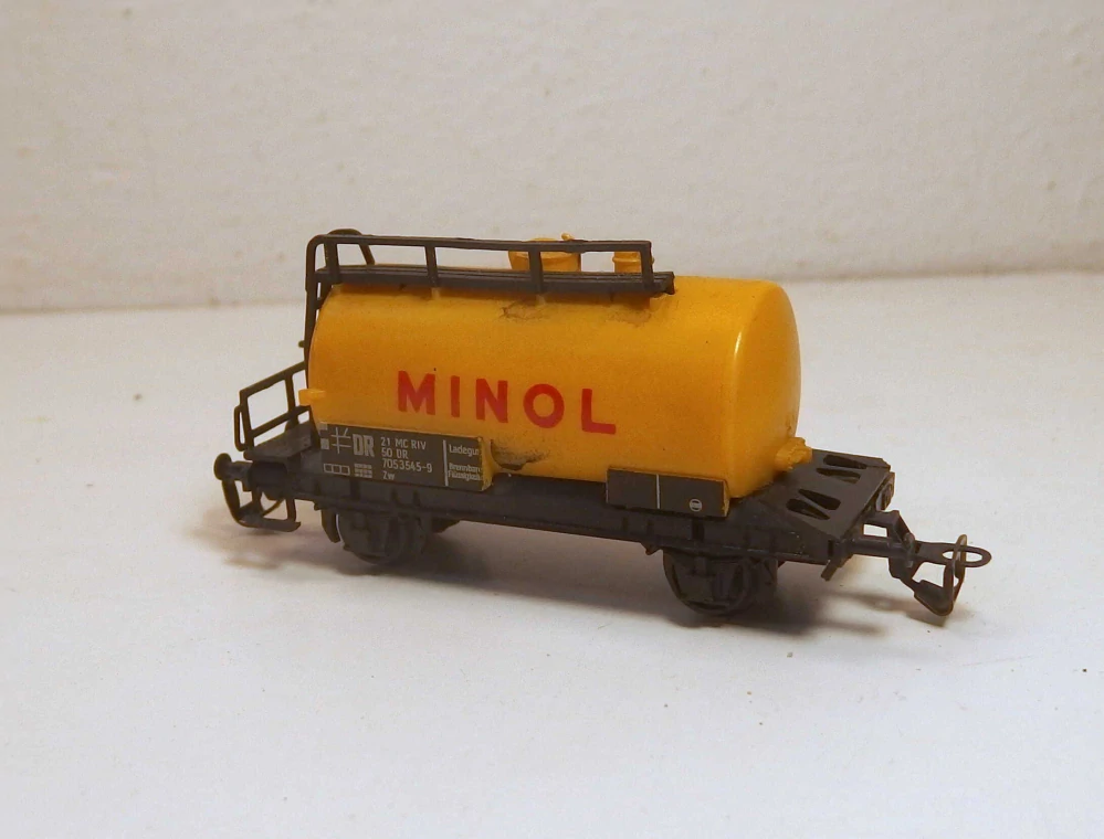 2osá cisterna Minol  DR     TT 190025