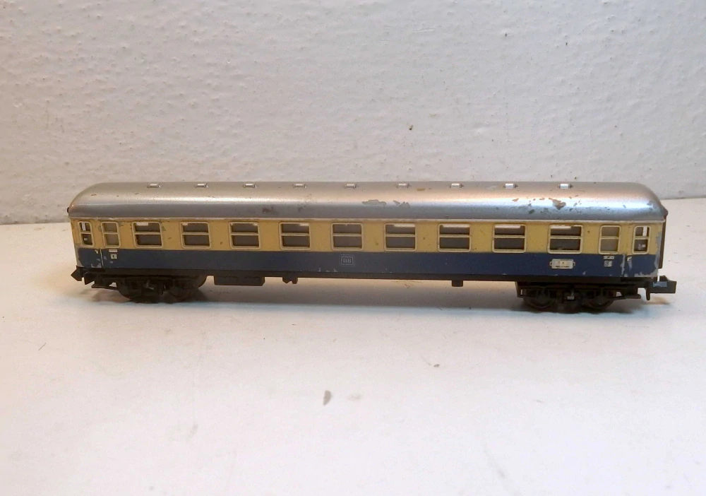 4osý osobní vůz  DB N 12725